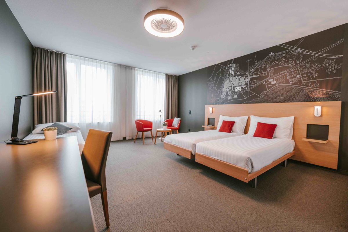 Chambre triple next to the SwissTech Convention Center