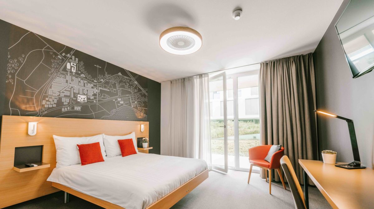 Double room right in the heart of EPFL